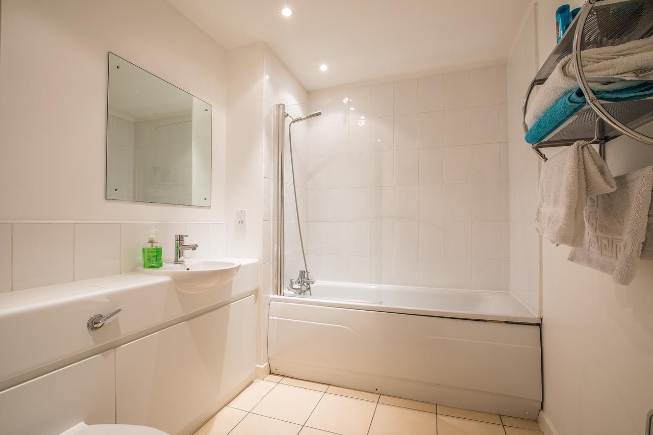 The Cathedral Suite Apartment With Love Your Stay Sheffield Kültér fotó
