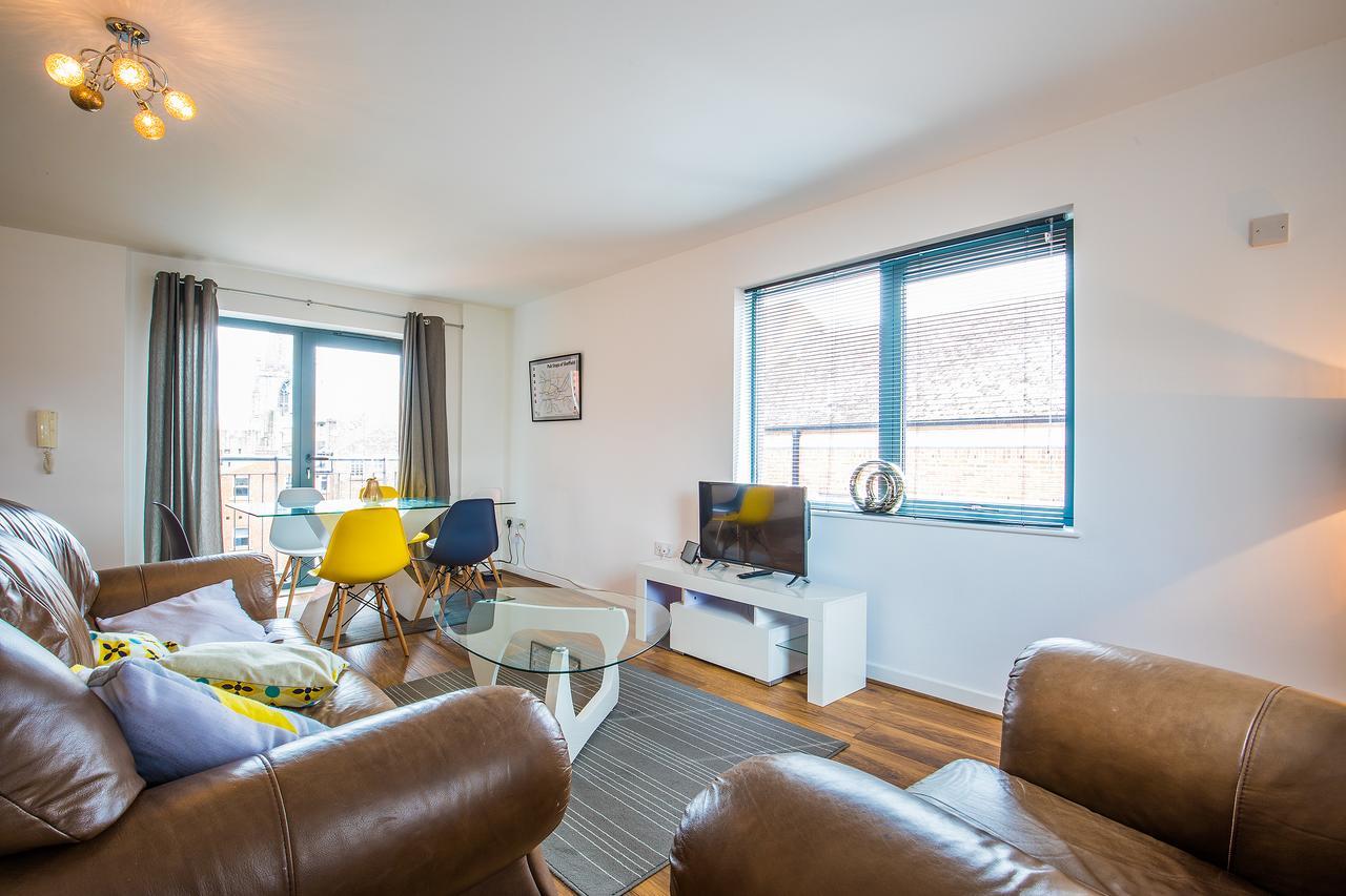 The Cathedral Suite Apartment With Love Your Stay Sheffield Kültér fotó